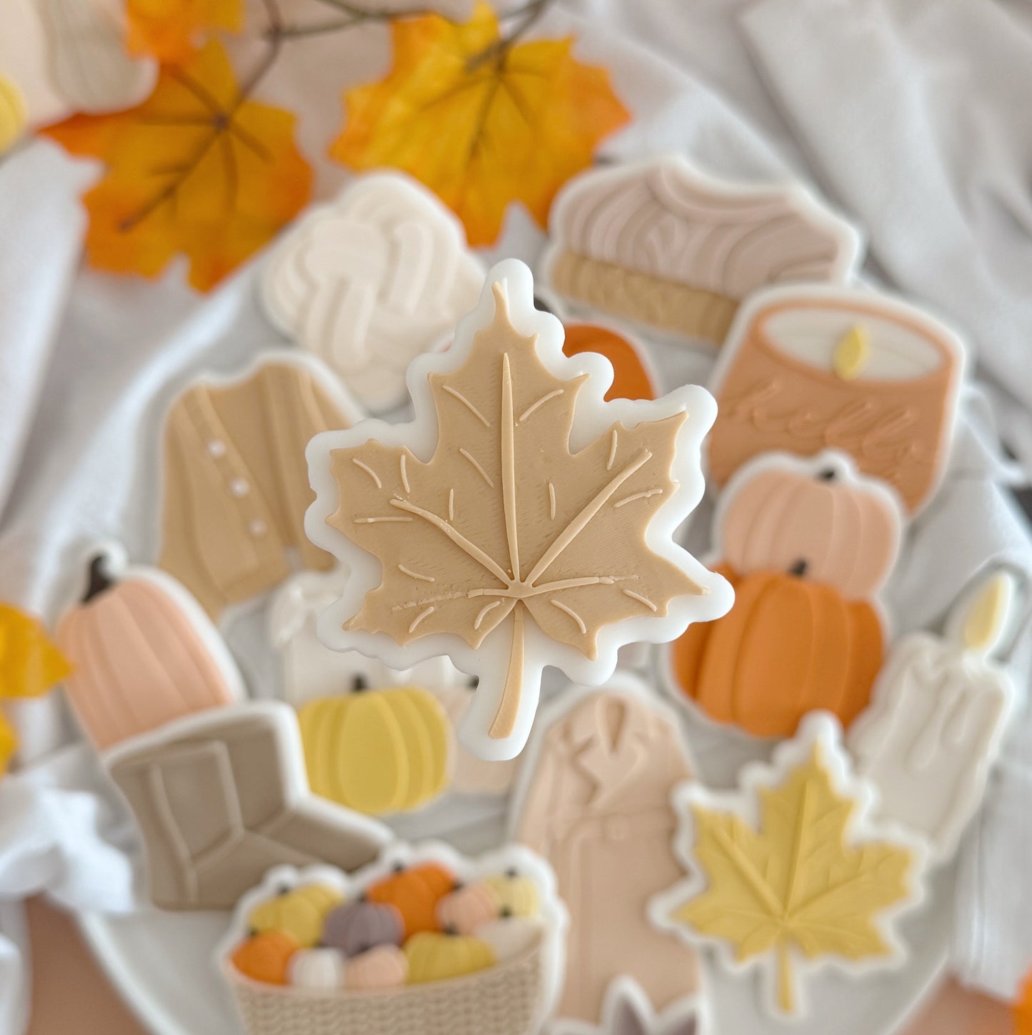 Maple leaf (S)